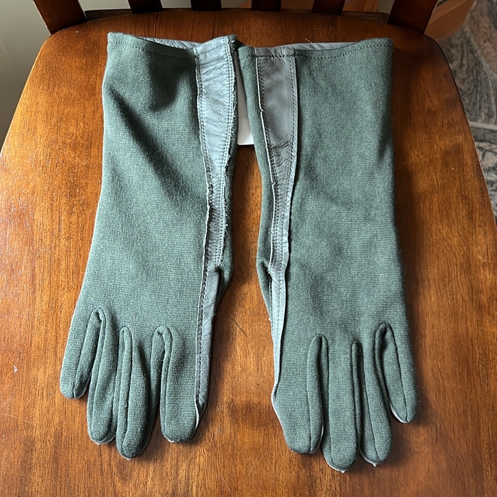Gloves US Military issue summer weight flying Size 10 Unisex Fire Resistant
